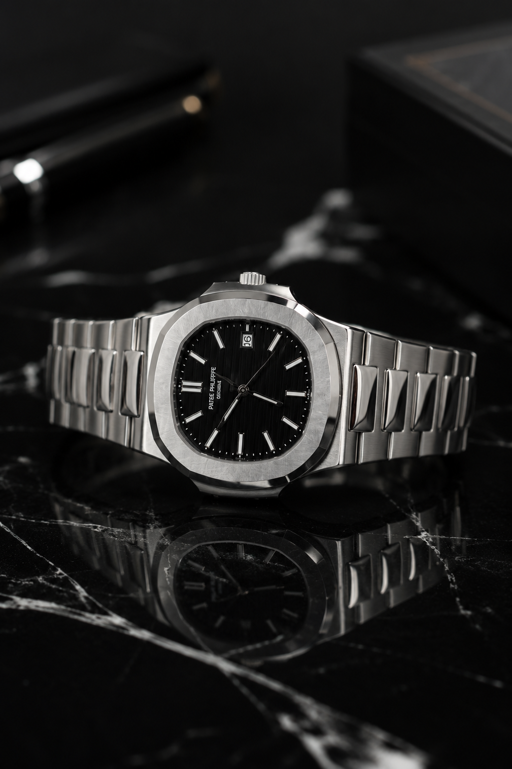 NAVZ Mart | Patek Philippe Nautilus – Silver Edition - Image 5